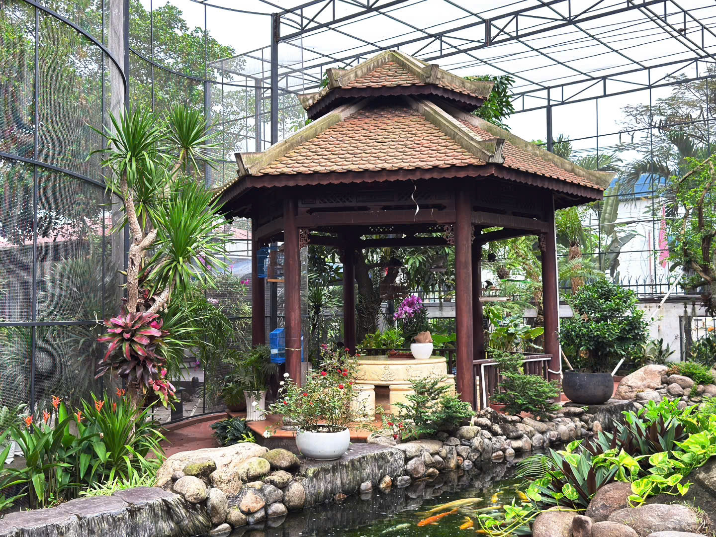 Aviary ធម្មជាតិ — និមិត្តសញ្ញានៃការអភិវឌ្ឍន៍ចីរភាពនៅ Thep Tay Do