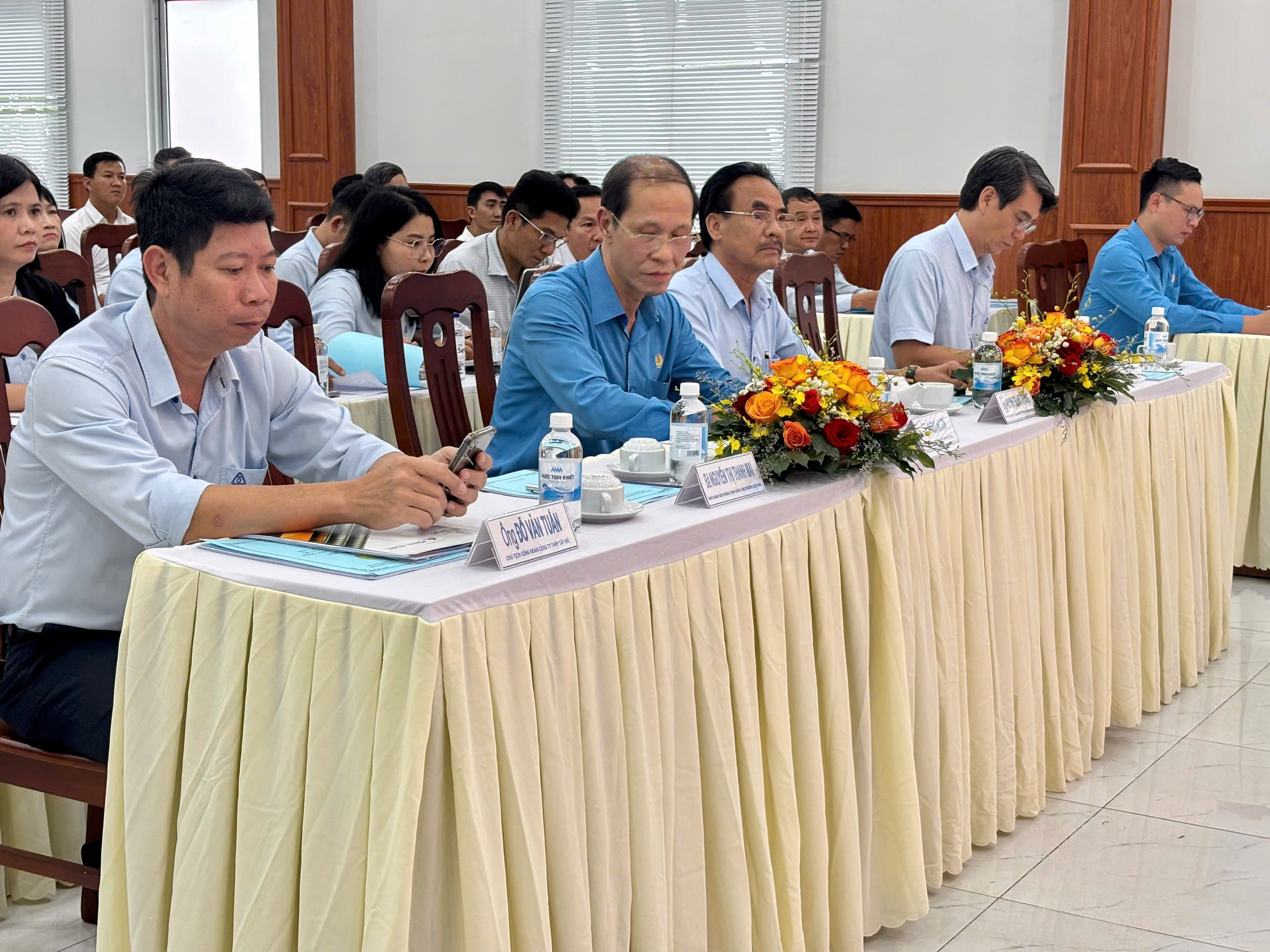 គណៈប្រតិភូដឹកនាំកិច្ចប្រជុំសហជីព Thep Tay Do ២០២៥–២០៣០